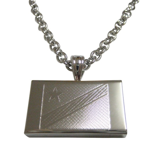 Silver Toned Etched Republic of Congo Flag Necklac - Picture 1 of 3